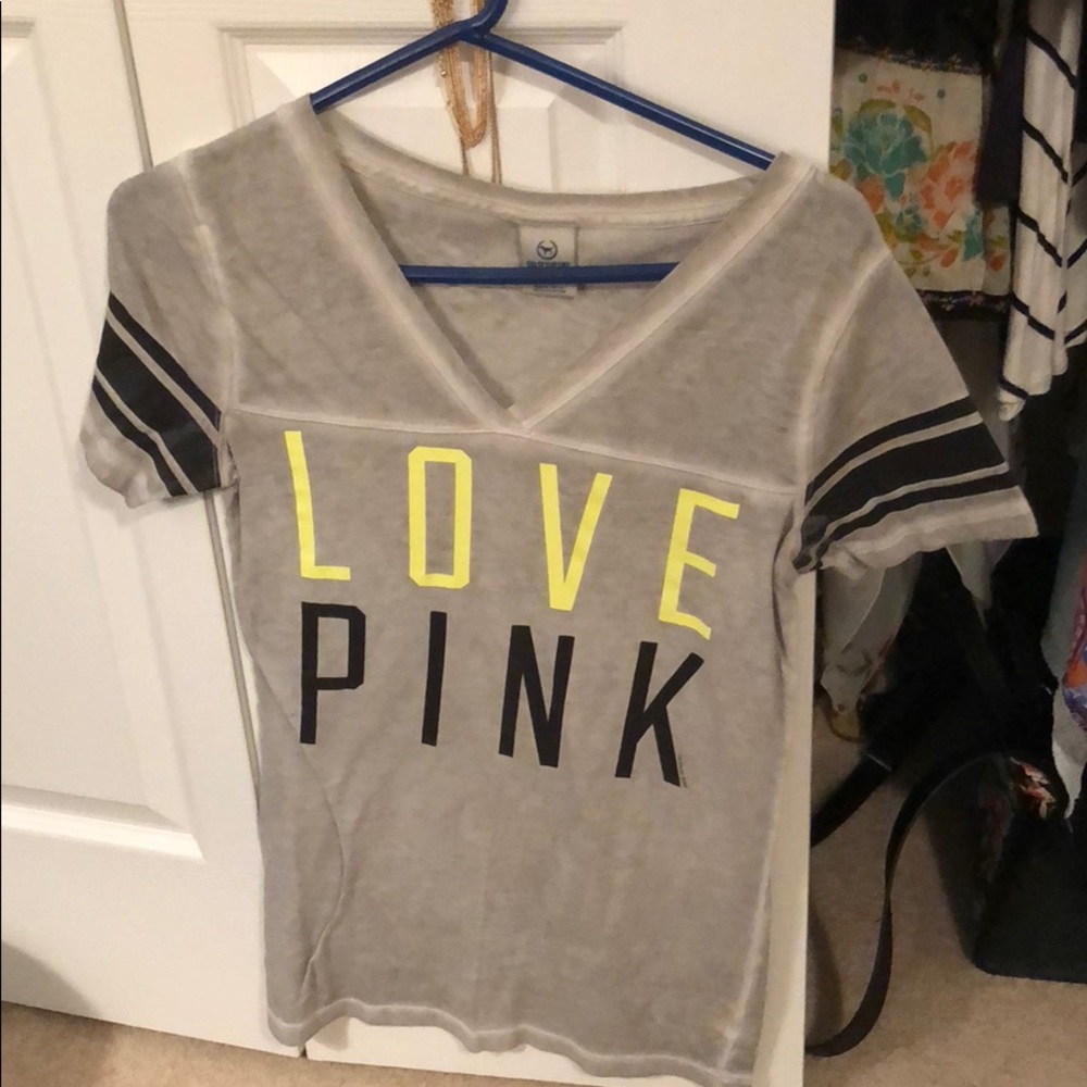 VS PINK tee